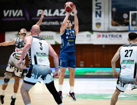 NYERNI KELL A MÁSODIK HELYÉRT