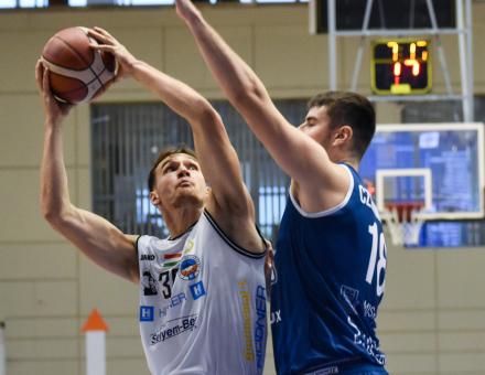 KUPAKEZDÉSNEK RANGADÓ