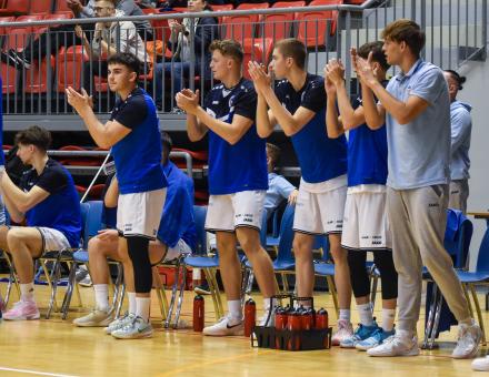 ÉLCSAPATOK CSATÁJA