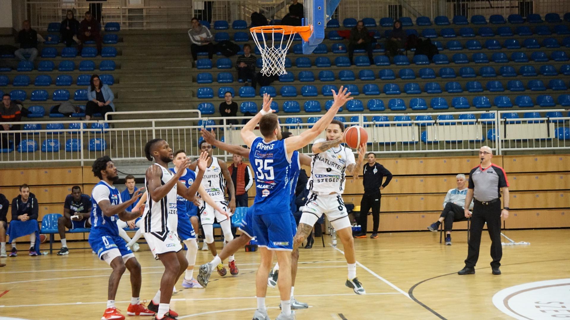 FANTASZTIKUS ELSŐ FÉLIDŐ UTÁN KIKAPTUNK SZEGEDEN