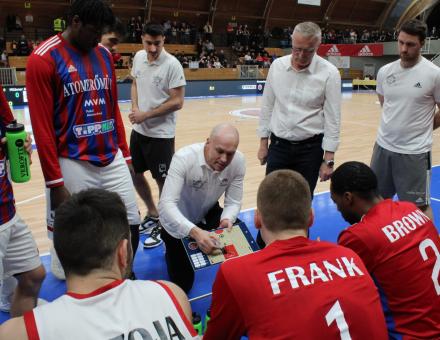 MOTIVÁLT ELLENFÉL OTTHONÁBA LÁTOGATUNK