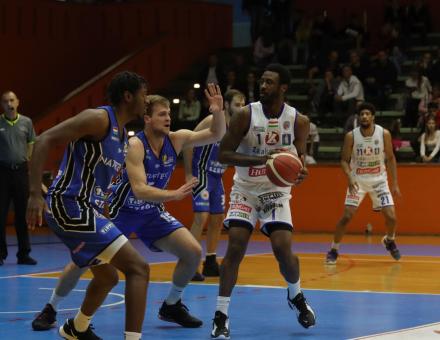 KISZÁMÍTHATATLAN ZTE ELLEN LÉPÜNK PÁLYÁRA