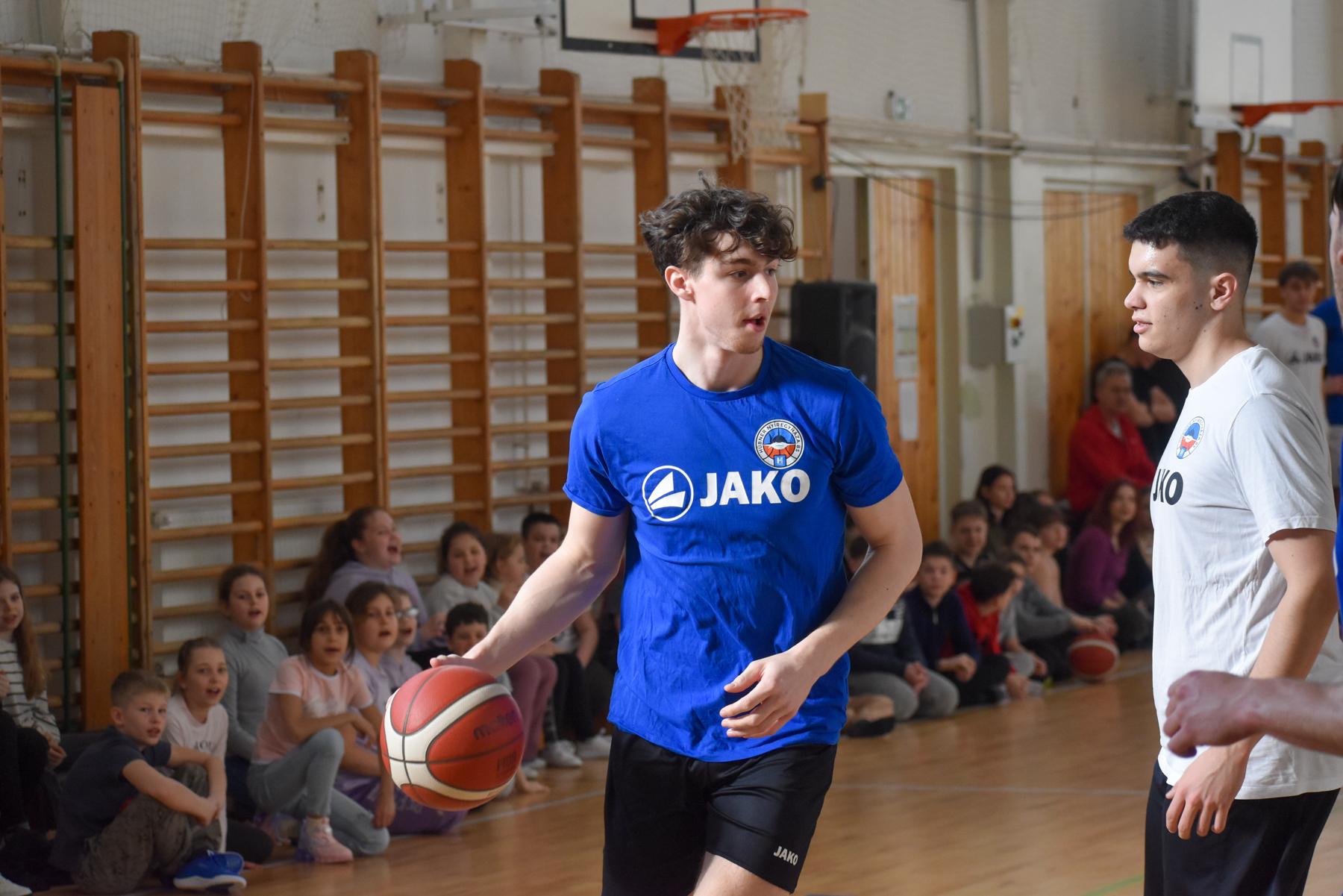 MAGYARI KRISTÓF IS NYÍREGYHÁZÁN MARAD!