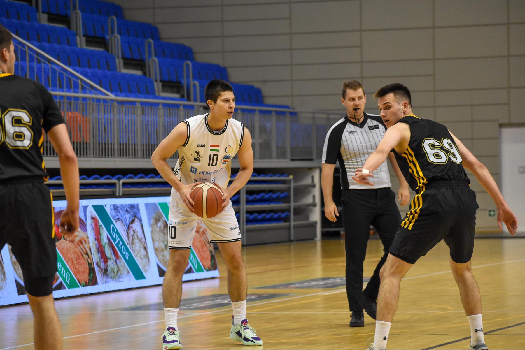 BOLJOS MATEJA NYÍREGYHÁZÁN MARAD!