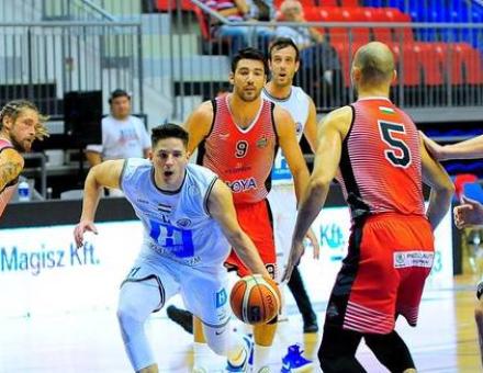 A jó bajnoki szereplés átka - Keresik a kosarasokat más kluboktól is