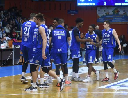 „JÓ SZÉRIÁBAN VAGYUNK, NAGYON JÓ A HANGULAT AZ ÖLTÖZŐBEN”