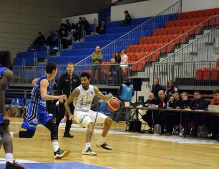 A nyolcadik utas is vereség