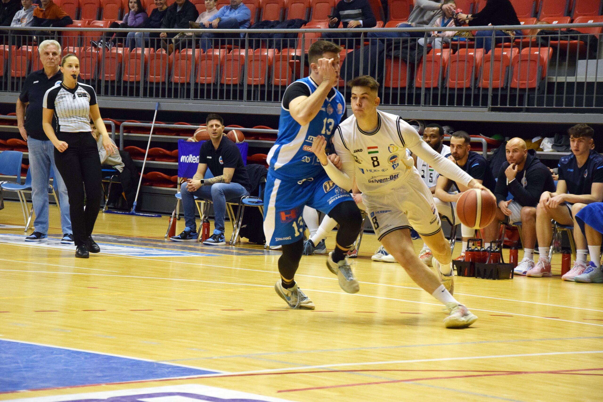 NEGYVENPONTOS SIKERREL FOLYTATTUK A BAJNOKSÁGOT