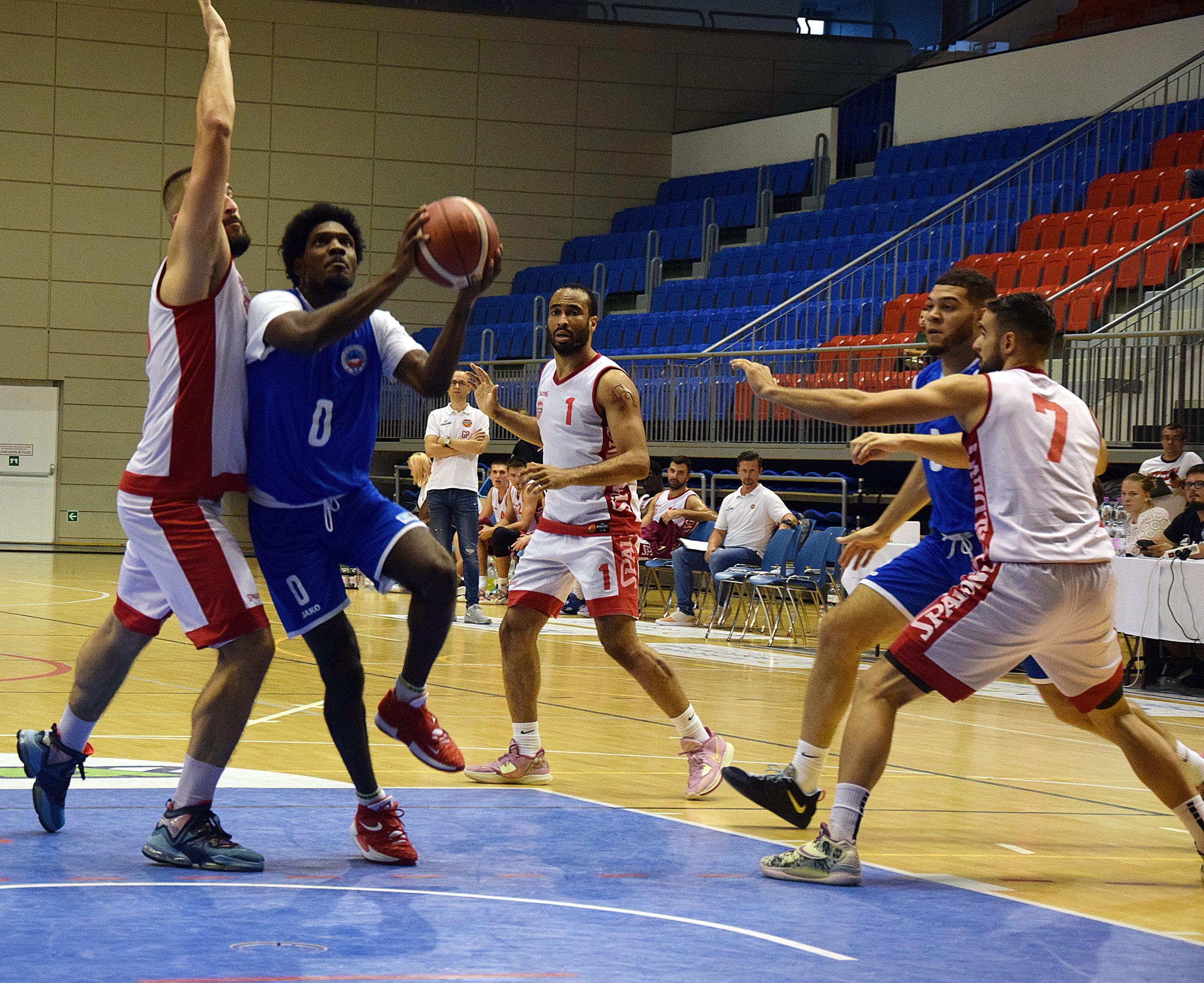 EZÜSTÉRMET SZEREZTÜNK A SITKU ERNŐ EMLÉKTORNÁN