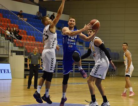 NAGYOT KÜZDÖTTÜNK, DE AZ ALBA NYERTE MEG A TORNÁT