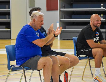 JÖN A SITKU ERNŐ EMLÉKTORNA!