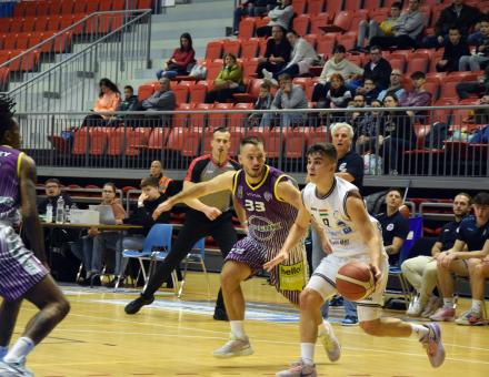 BRAVÚRRAL LEHETNE NAGY LENDÜLETET VENNI