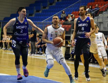 NINCS MEGÁLLÁS, NAGY GYŐZELEMMEL FOLYTATÓDOTT A SOROZAT