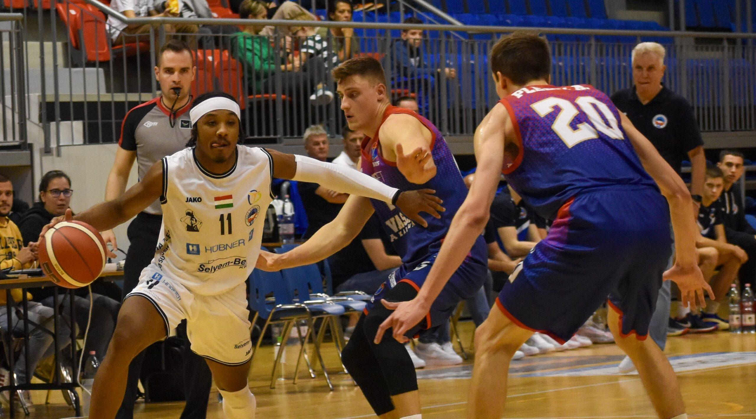 FELJUTÁSRA VÁGYÓ CSAPAT OTTHONÁBA LÁTOGATUNK