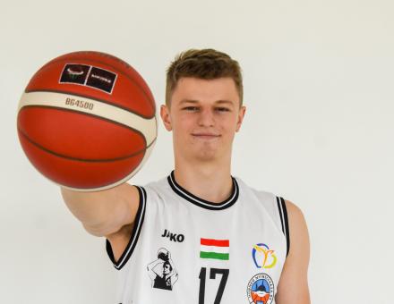 „NAGYON MOTIVÁLTAN TÉRTEM HAZA NYÍREGYHÁZÁRA”