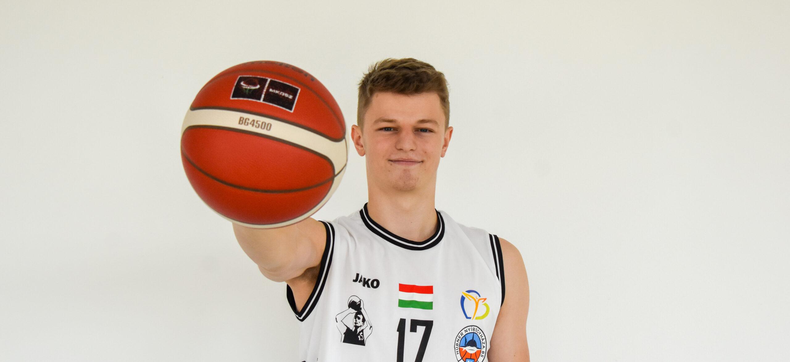 „NAGYON MOTIVÁLTAN TÉRTEM HAZA NYÍREGYHÁZÁRA”