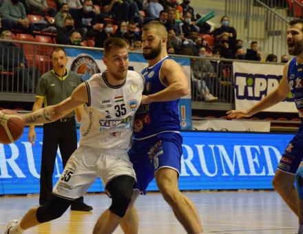 A ZTE NYERTE MEG AZ EGYLABDÁS MECCSET