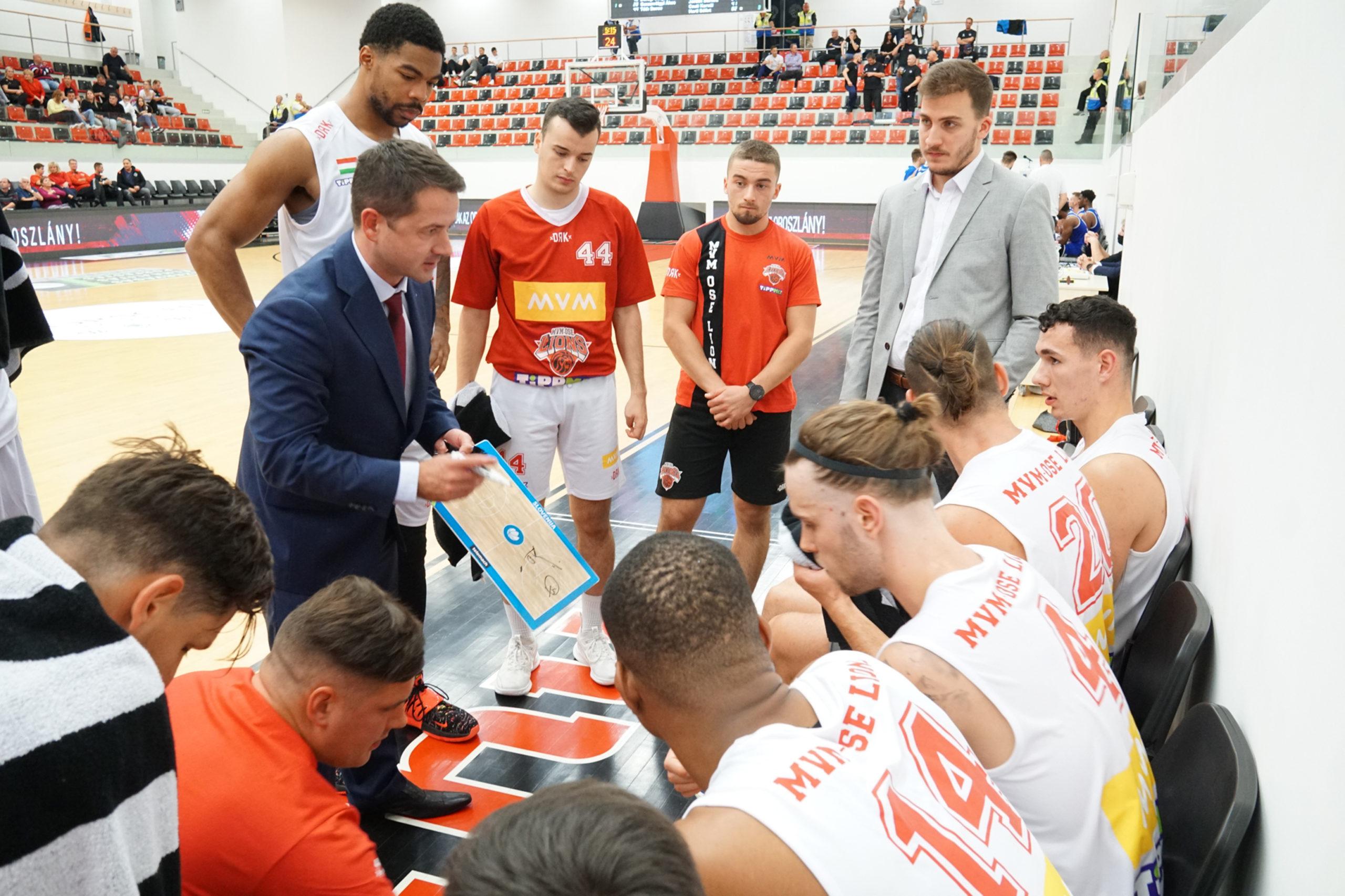 ISMERŐS CSAPAT, DE MÁR JELENTŐSEN MÁS KISZERELÉSBEN