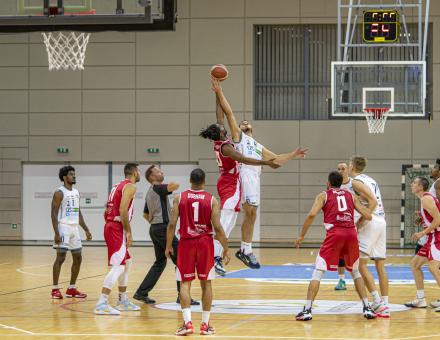 ÜGYVEZETŐNK KUDARCKÉNT ÉLI MEG A KEZDÉST – VÁLTOZTATUNK A CSAPATON