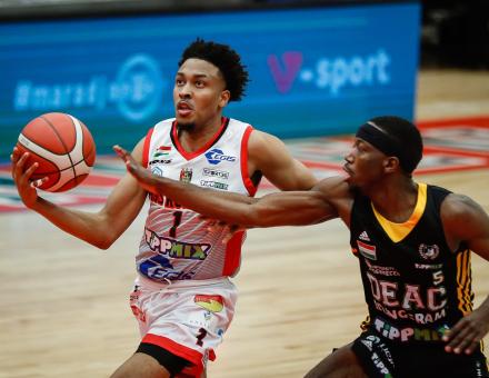 KÖRMENDEN KEZDŐDIK AZ IDEGENBELI SOROZAT