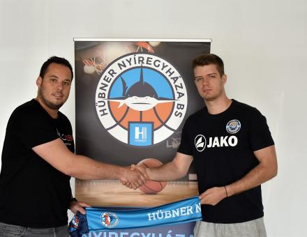 HAZATÉRŐ JÁTÉKOSSAL ERŐSÍTETTÜK MEG A KERETÜNKET