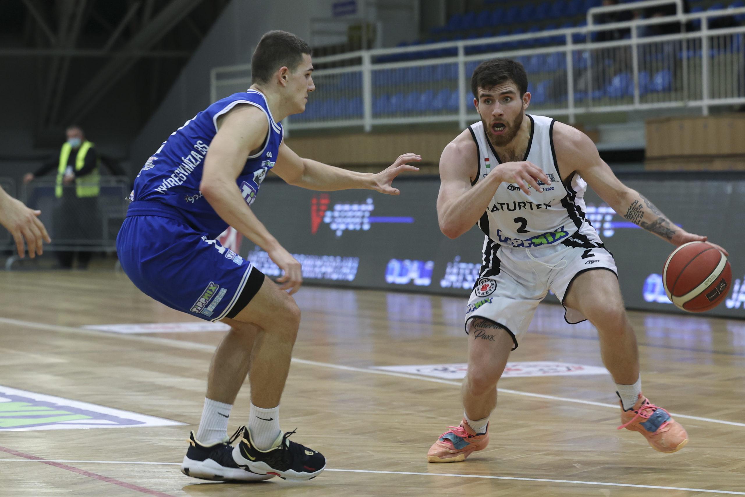 ÖSSZECSAPNAK A LEGPONTERŐSEBB JÁTÉKOSOK