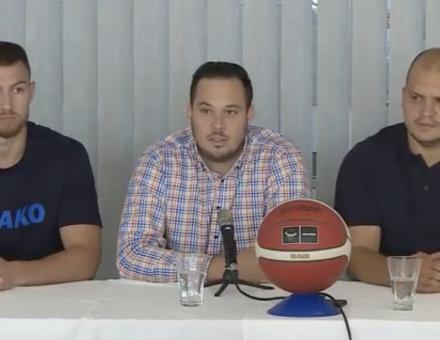 Sajtótájékoztató