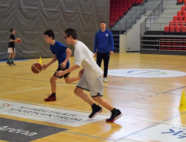 Kiscsoportos edzések a szabályok szigorú betartásával