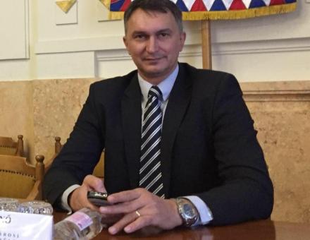 Skype-on keresztül fog tárgyalni az MKOSZ elnöksége  Blue Sharks   2020 március 16   Blue Sharks